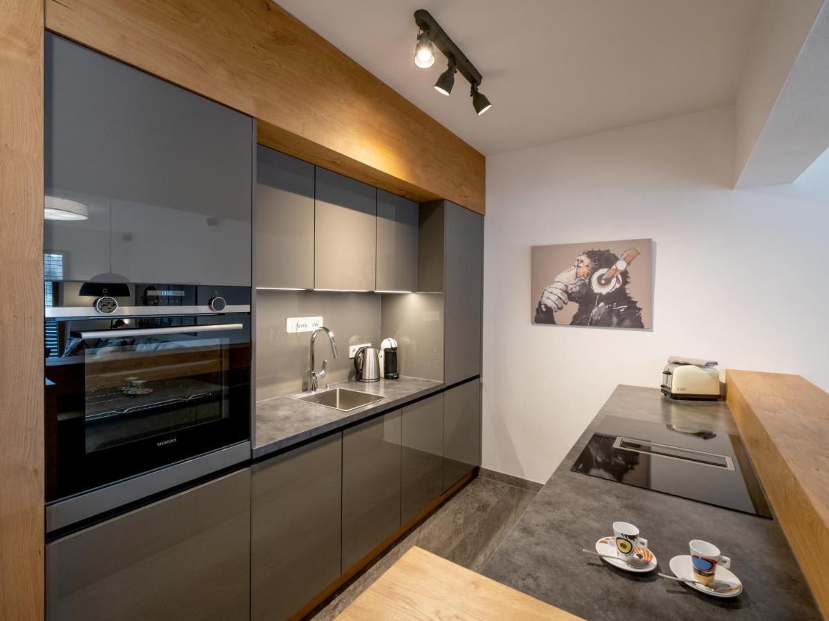 Hammerwirt Apartment